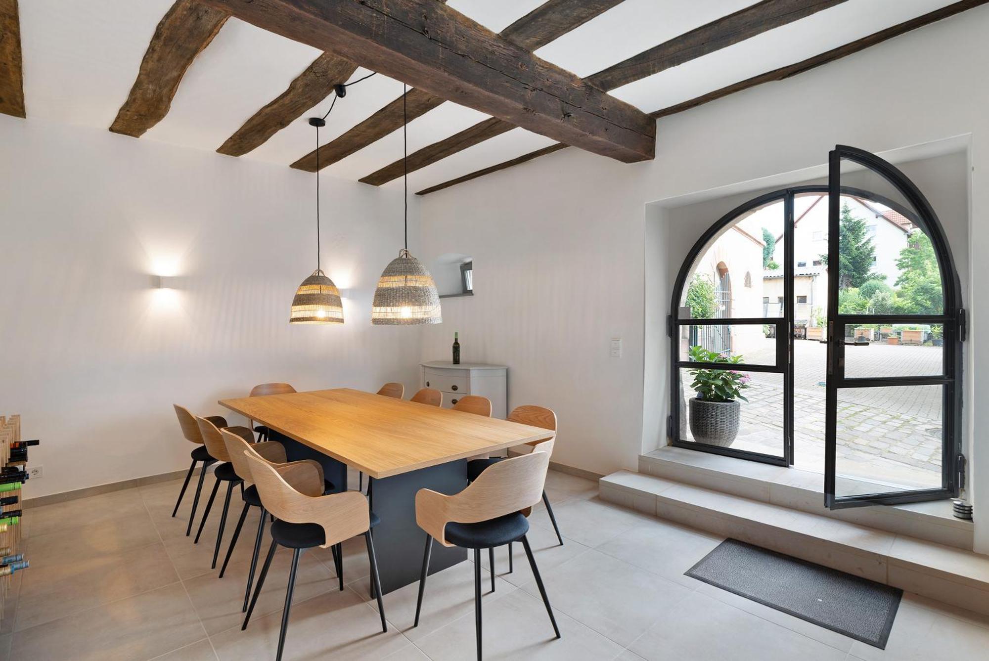 Alte Pfarrhaus Galerie Apartment Gleisweiler