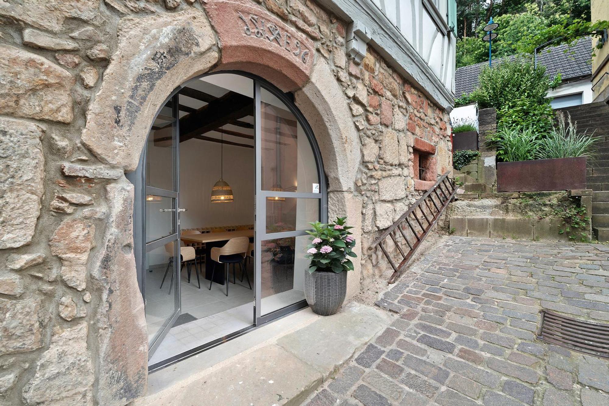 Alte Pfarrhaus Galerie Apartment *